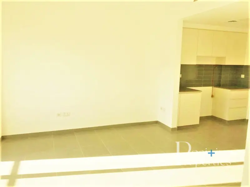 brand-new-bright-on-high-floor-walk-in-closet.webp