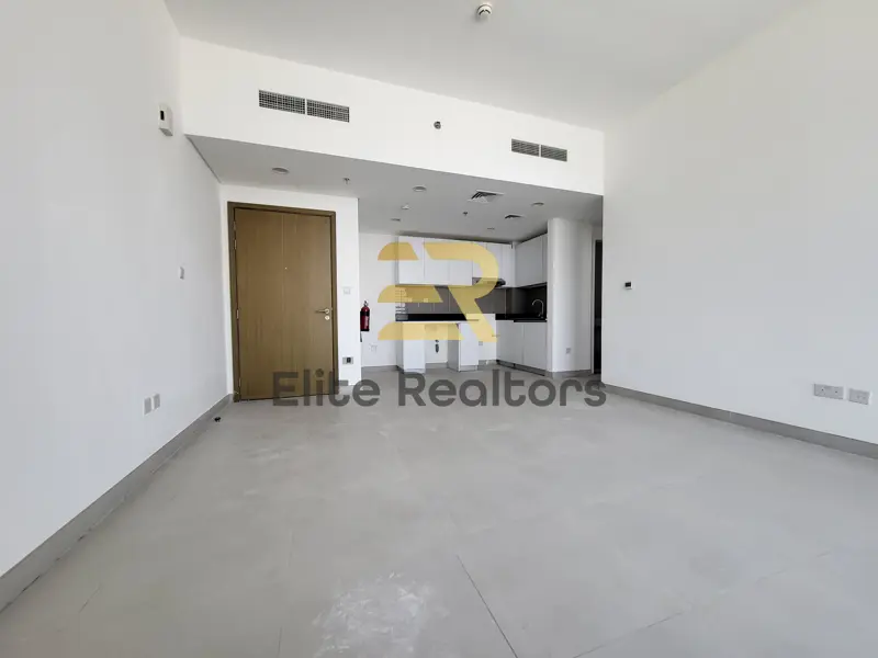 brand-new-close-to-market-open-view-1-bed.webp