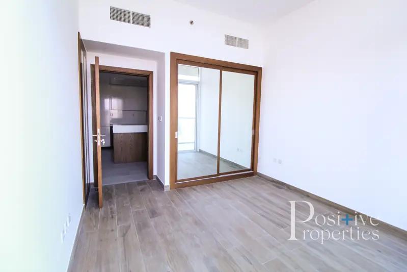 brand-new-high-floor-infinity-views.webp