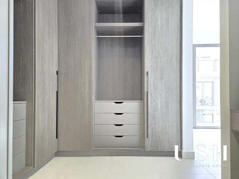brand-new-key-in-hand-closed-kitchen-single-row.webp