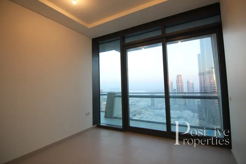 breathtaking-views-unfurnished-penthouse.webp