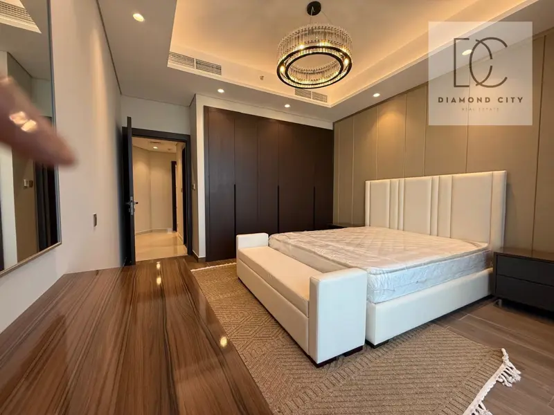 burj-khalifa-view-high-floor-brand-new-1.webp