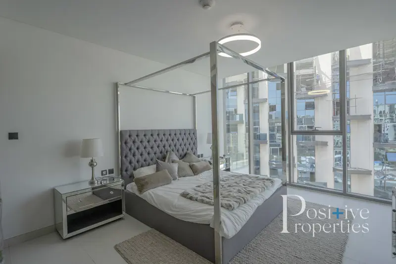can-be-furnished-spacious-3-bed-private-beach.webp
