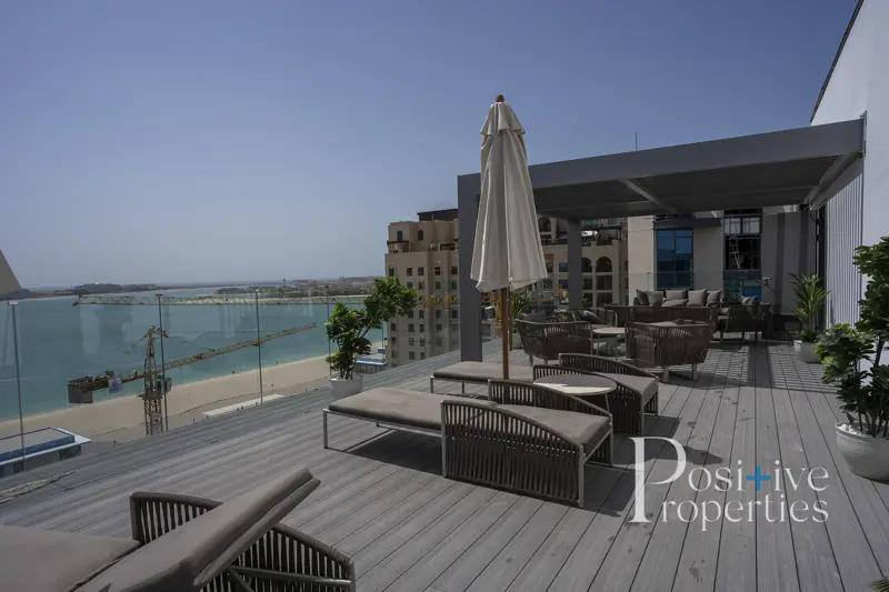can-be-furnished-spacious-3-bed-private-beach.webp