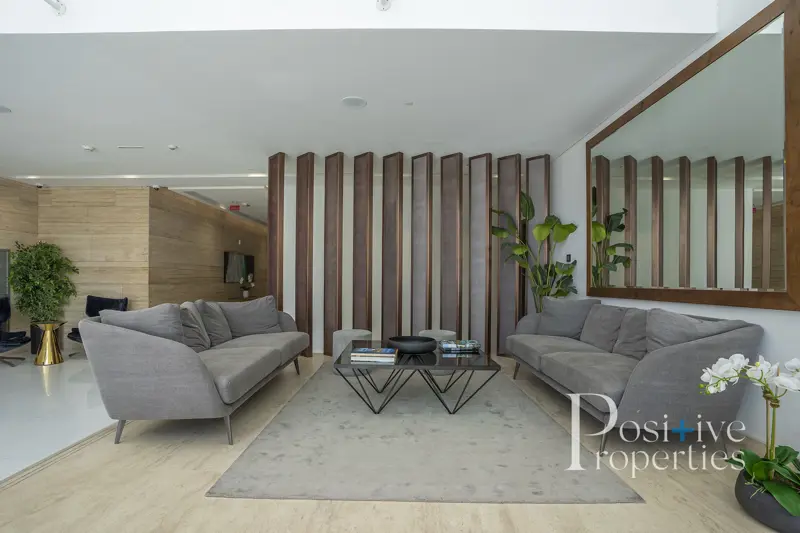 can-be-furnished-spacious-3-bed-private-beach.webp