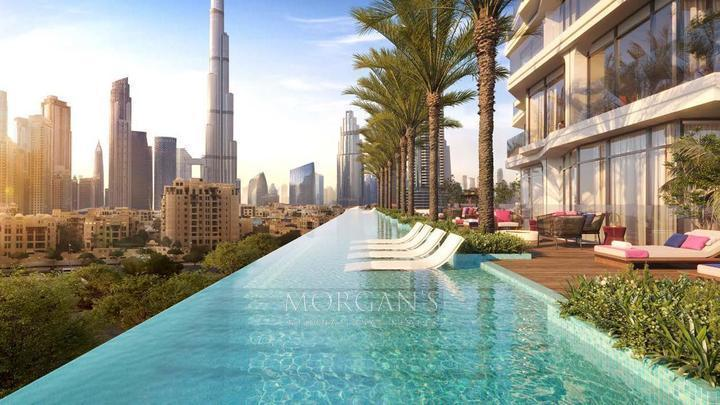 city-view-big-balcony-spacious-living-room.webp