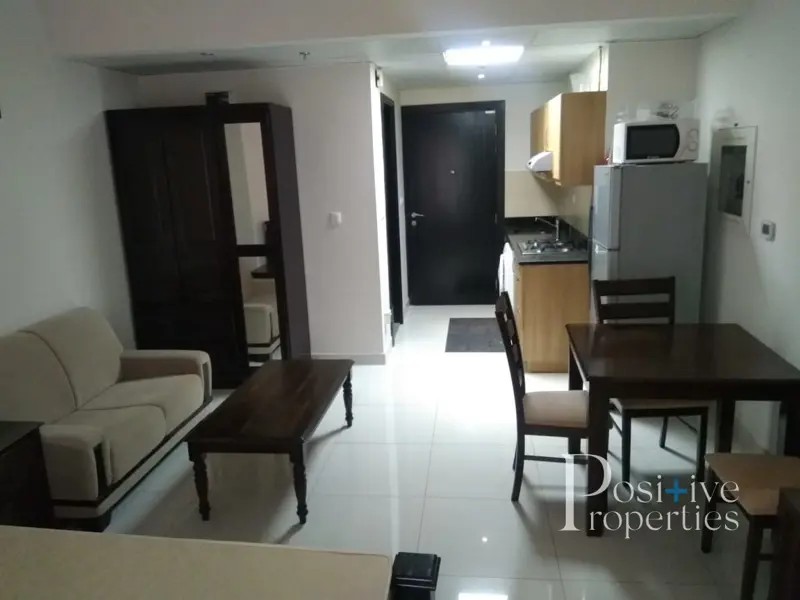 clean-and-well-maintained-studio-with-balcony.webp