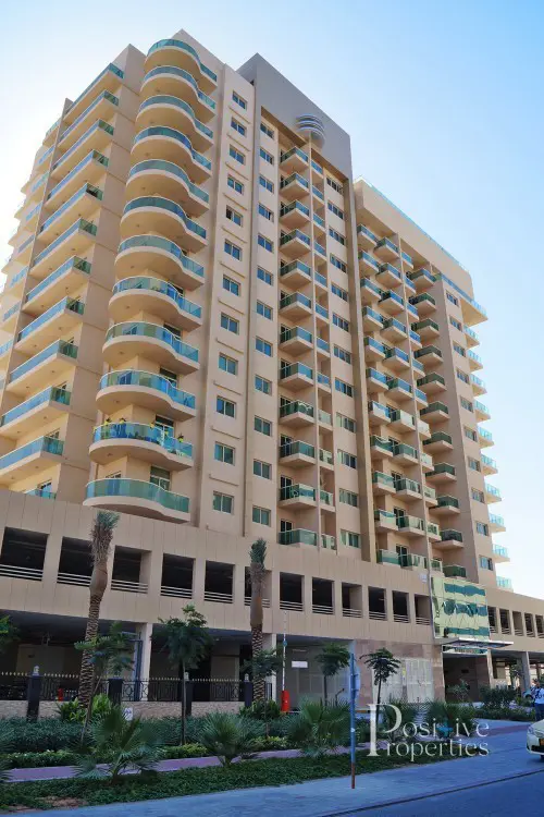 clean-and-well-maintained-studio-with-balcony.webp