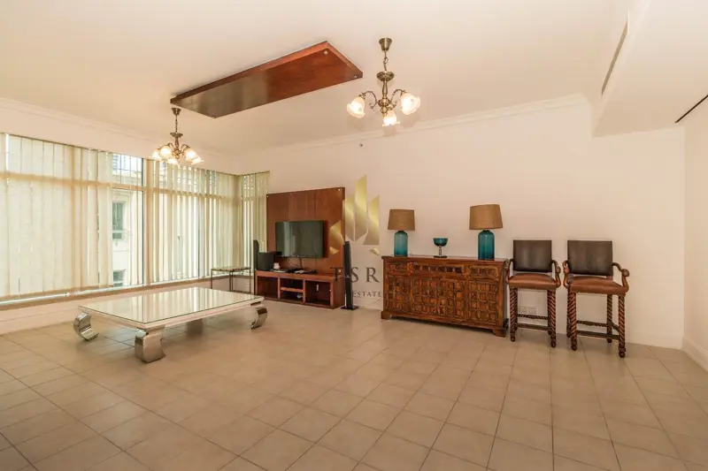 community-view-maid-room-semi-upgraded-unit-2.webp