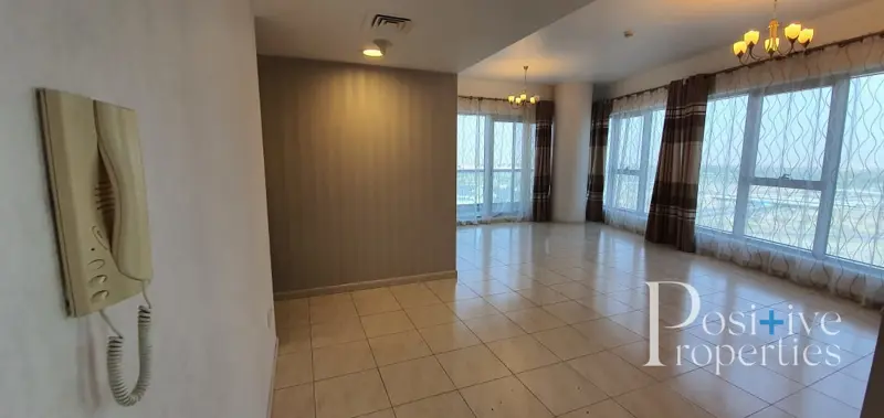 corner-unit-free-maintenance-move-in-ready.webp