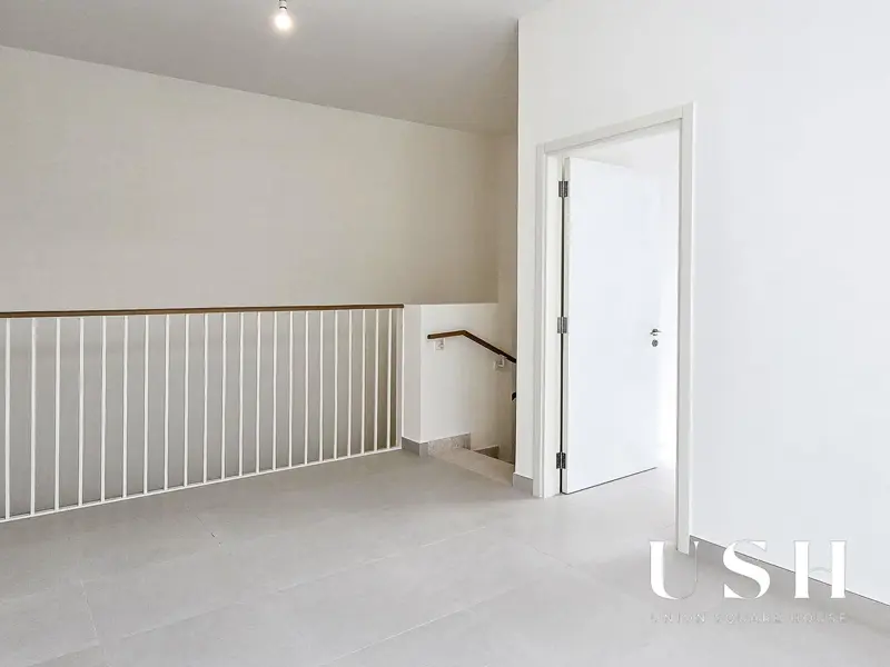 elegant-3brmaid-vacant-prime-location.webp