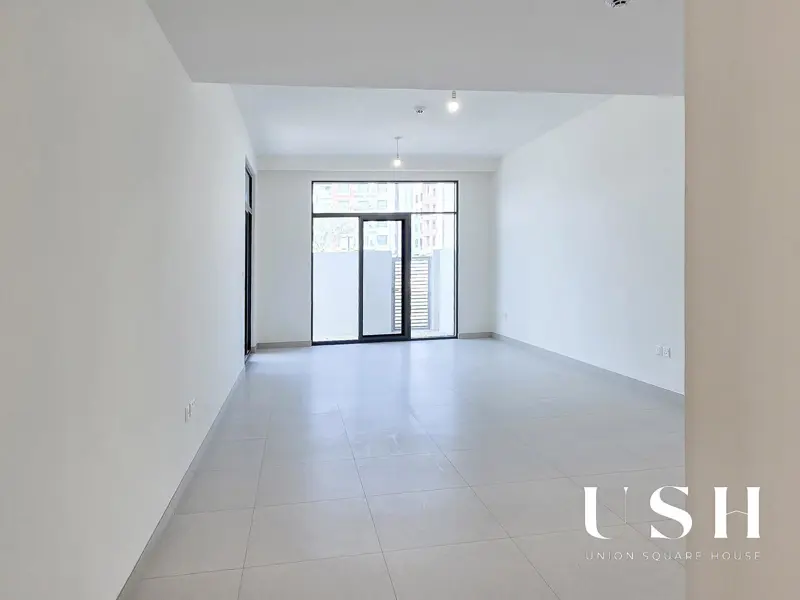 elegant-3brmaid-vacant-prime-location.webp