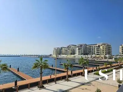 exclusive-3br-full-marina-view-vacant-3.webp