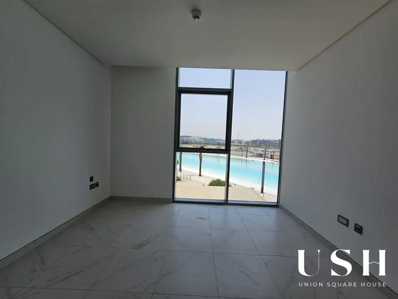 exclusive-full-lagoon-view-ready-to-move-in-1.webp