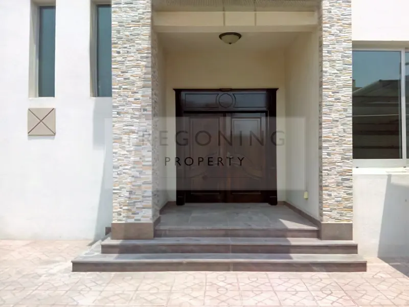 fabulous-modern-five-bedrooms-standalone-villa.webp