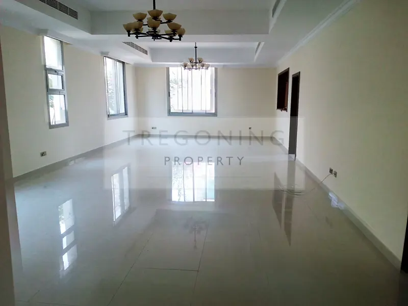 fabulous-modern-five-bedrooms-standalone-villa.webp
