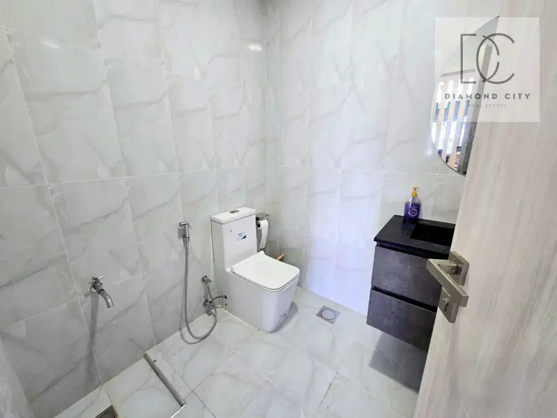 fitted-prime-location-great-deal.webp