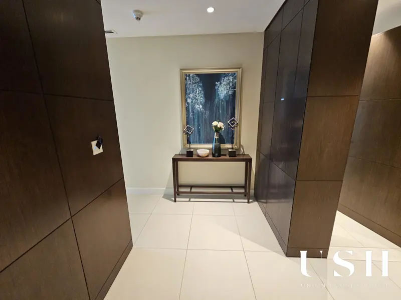 full-burj-khalifa-view-fully-furnished-vacant.webp