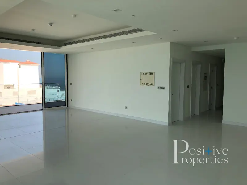 full-burj-view-fully-furnished-amazing-building.webp
