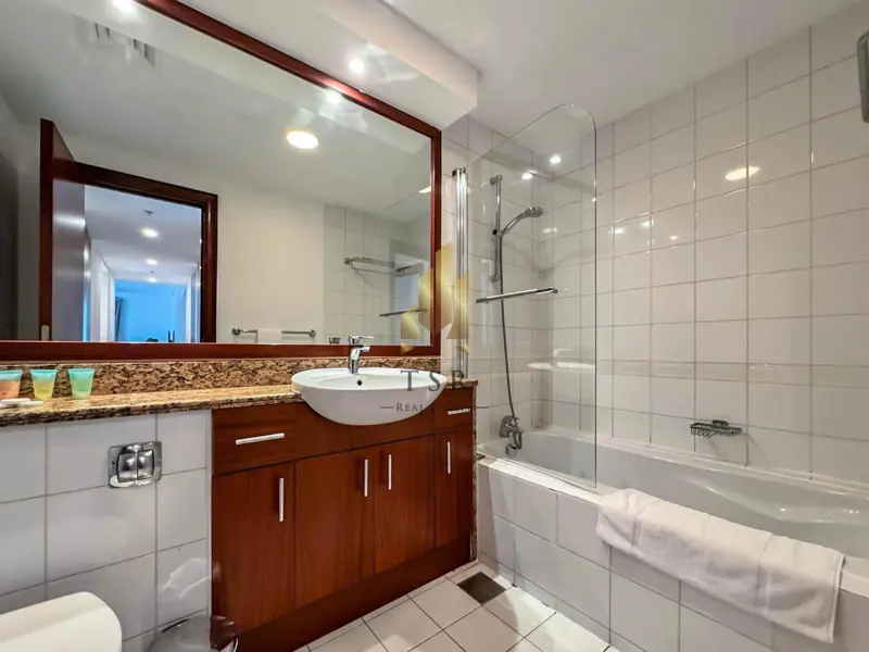 full-marina-view-chiller-free-fully-furnished.webp