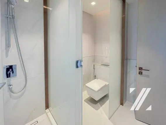 full-sea-view-vacant-unit-above-40th-floor-2.webp