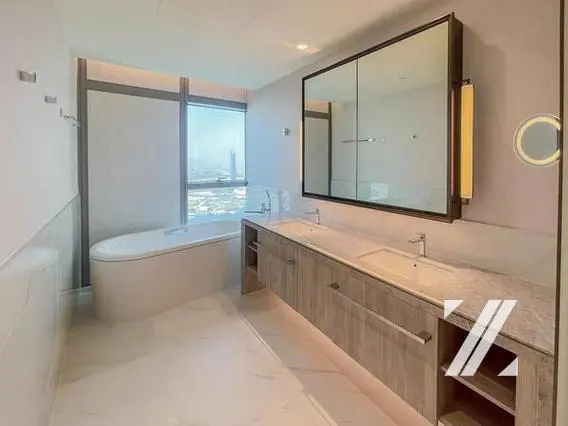 full-sea-view-vacant-unit-above-40th-floor-2.webp