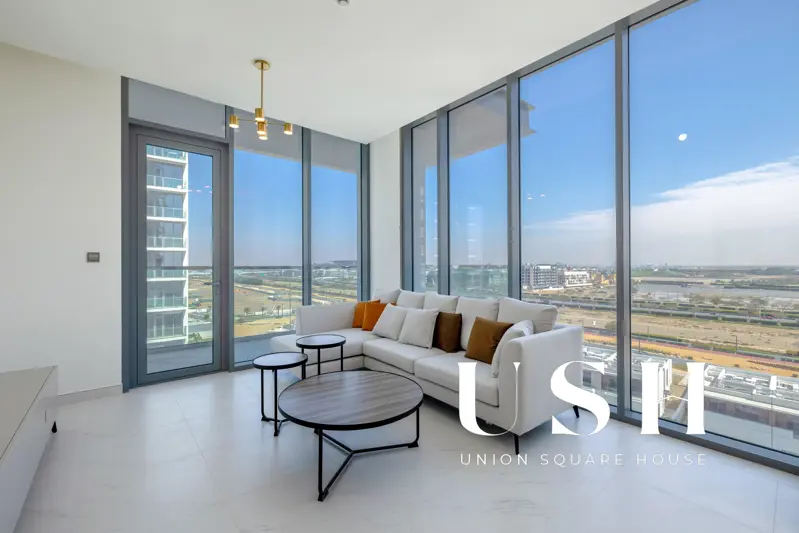 fully-furnished-downtown-skyline-view-vacant-4.webp