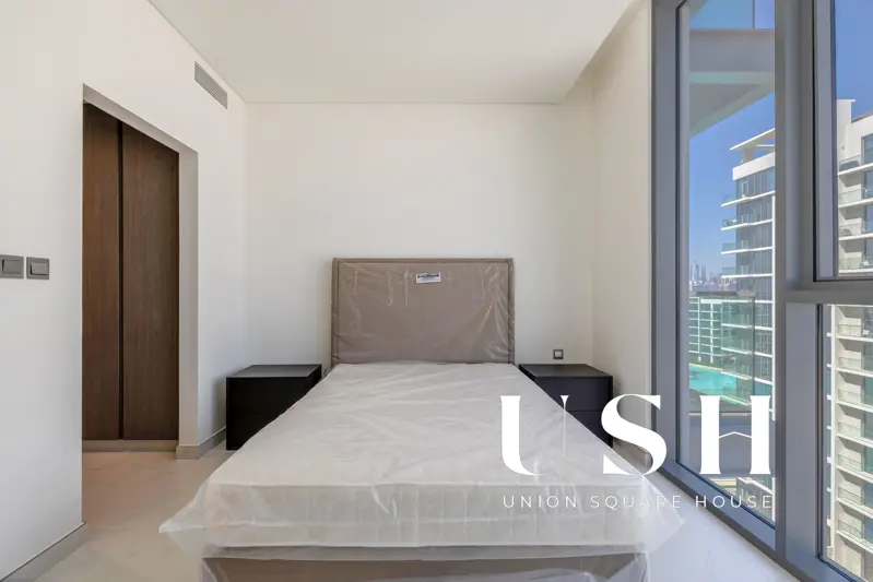 fully-furnished-downtown-skyline-view-vacant-4.webp