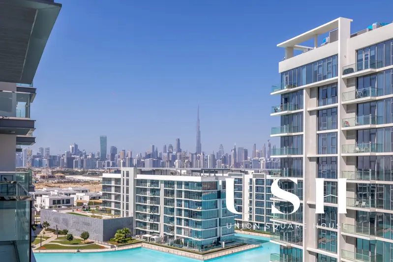 fully-furnished-downtown-skyline-view-vacant-4.webp