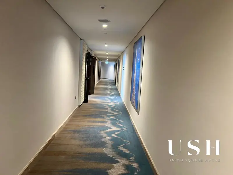 fully-furnished-high-floor-sea-view-1.webp