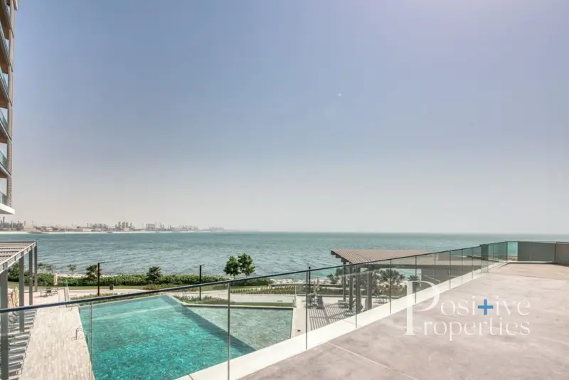 fully-furnished-jbr-wheel-view-spacious.webp