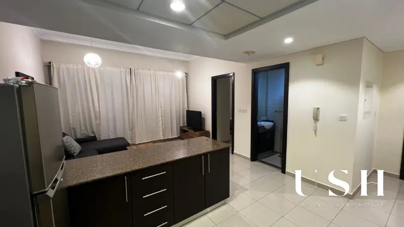 fully-furnished-marina-and-pool-view-spacious-1.webp