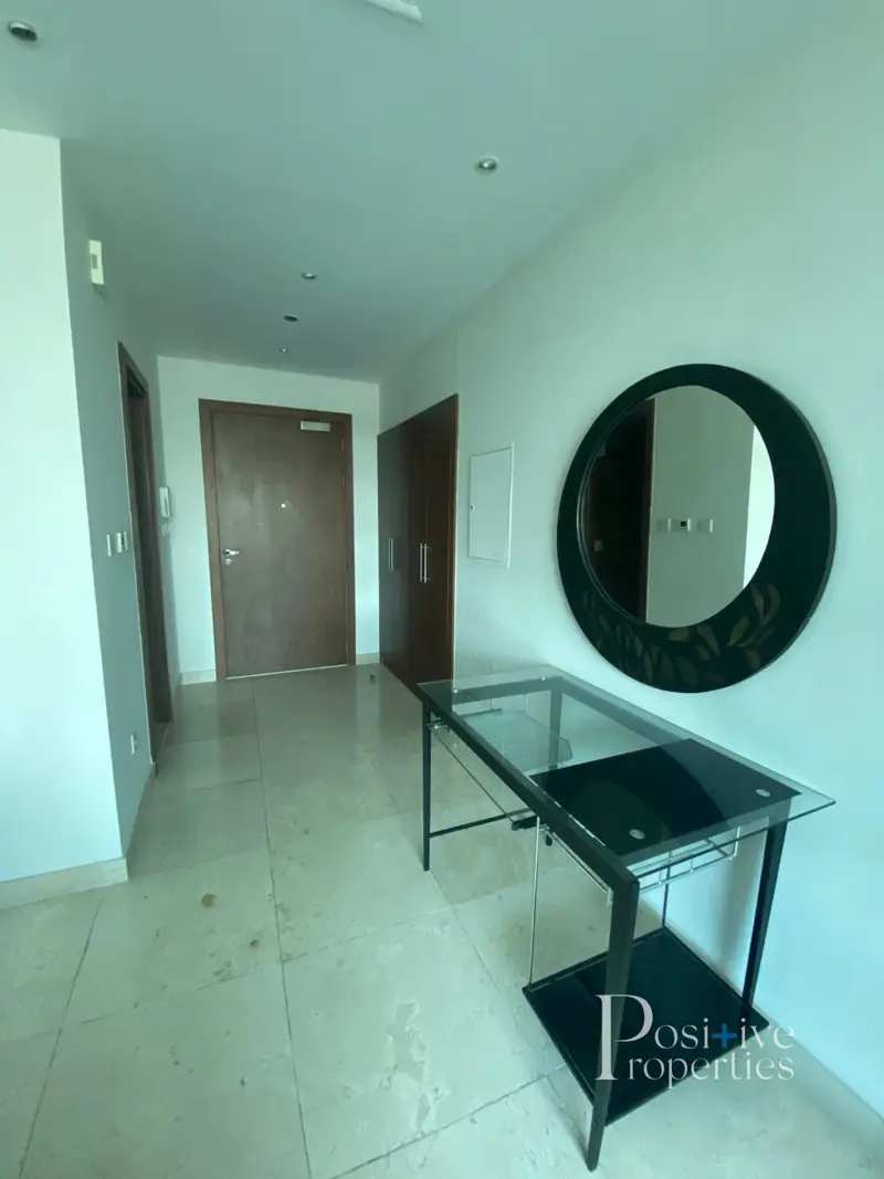 fully-furnished-marina-view-all-bills-included.webp