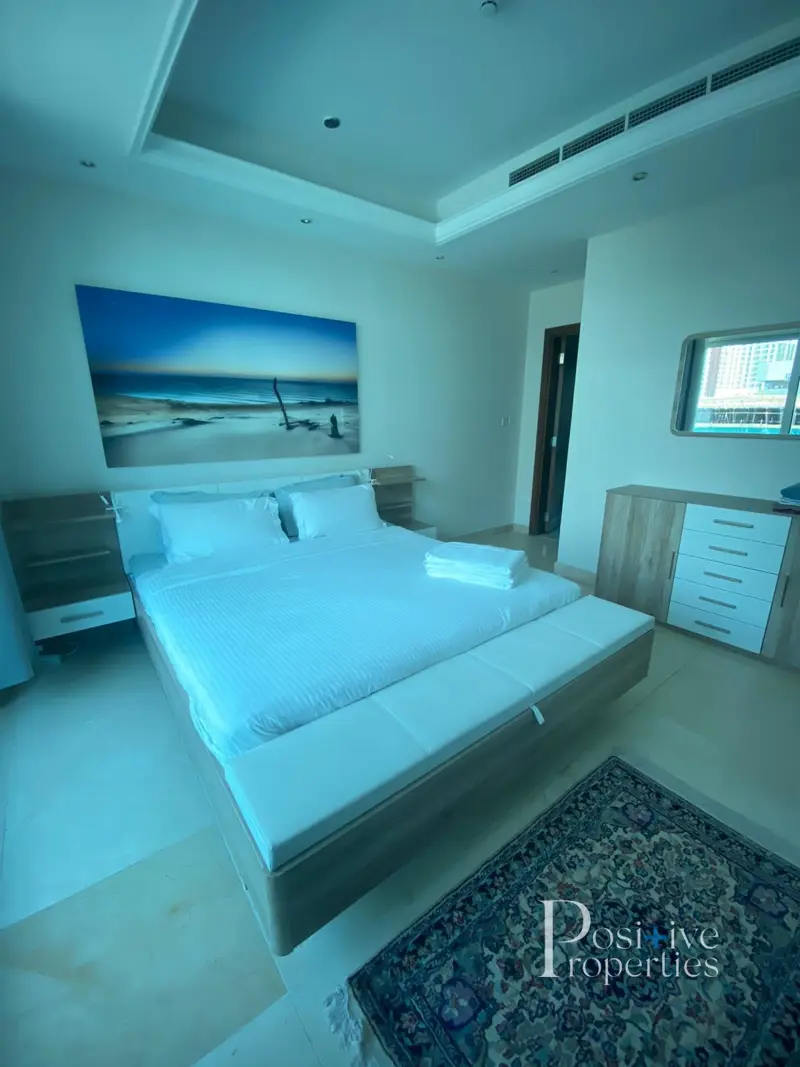 fully-furnished-marina-view-all-bills-included.webp
