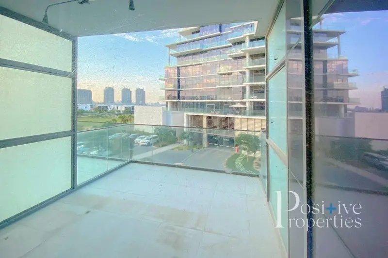 fully-furnished-terrace-with-golf-views.webp