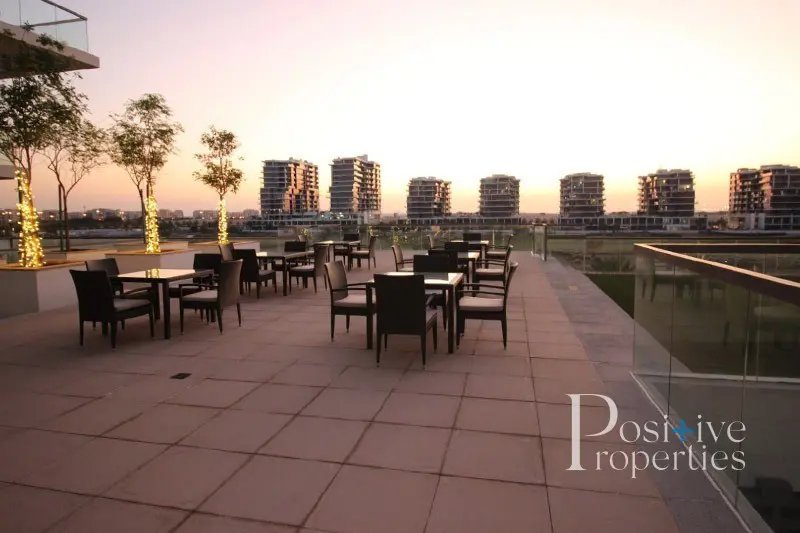 fully-furnished-terrace-with-golf-views.webp