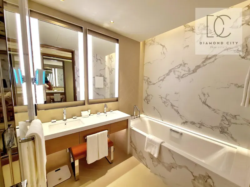 fully-furnished-upgraded-amazing-view.webp