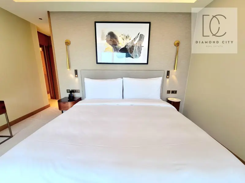 fully-furnished-upgraded-amazing-view.webp