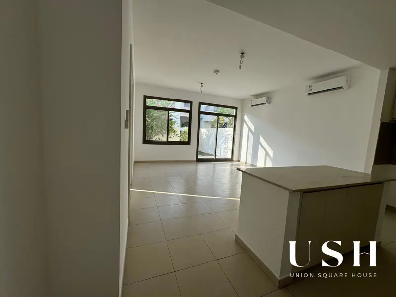 fully-landscaped-4-bed-corner-unit-1.webp
