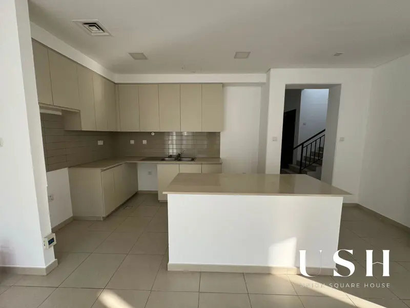 fully-landscaped-4-bed-corner-unit-1.webp