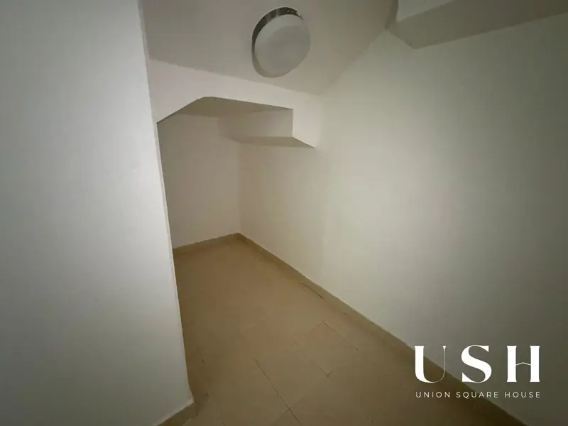 fully-landscaped-4-bed-corner-unit-1.webp