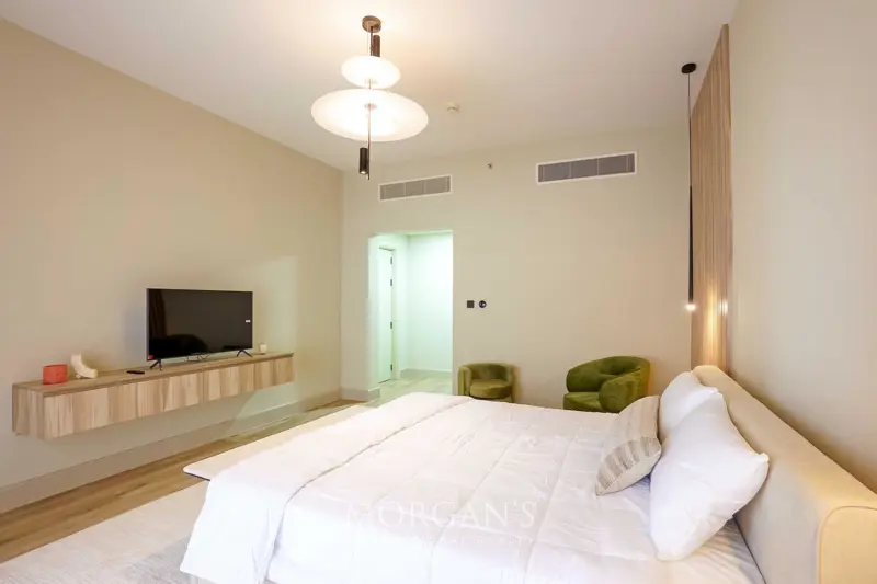 fully-upgraded-sea-views-high-floor-1.webp