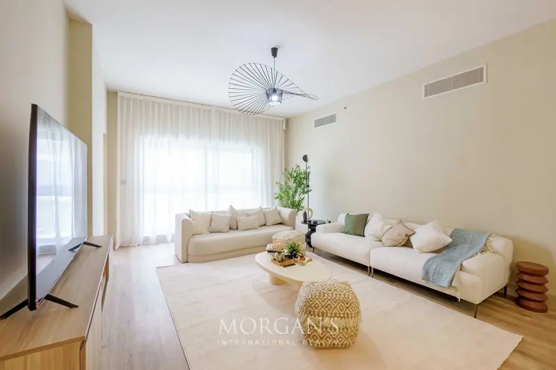 fully-upgraded-sea-views-high-floor-1.webp