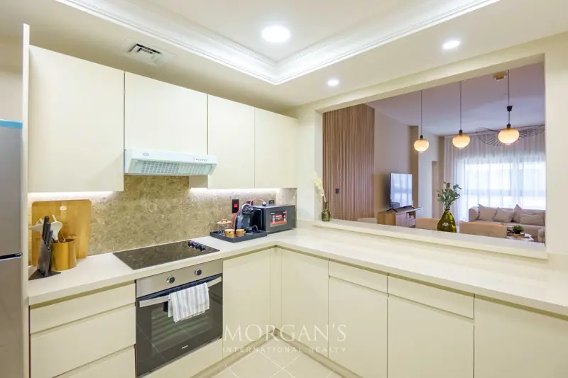 fully-upgraded-sea-views-high-floor-1.webp