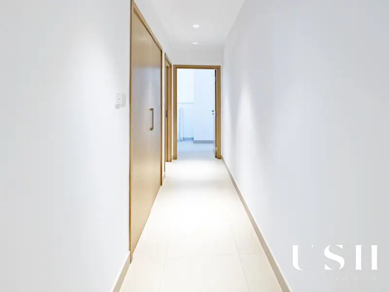 furnished-3-bed-m-creek-and-downtown-views-4.webp
