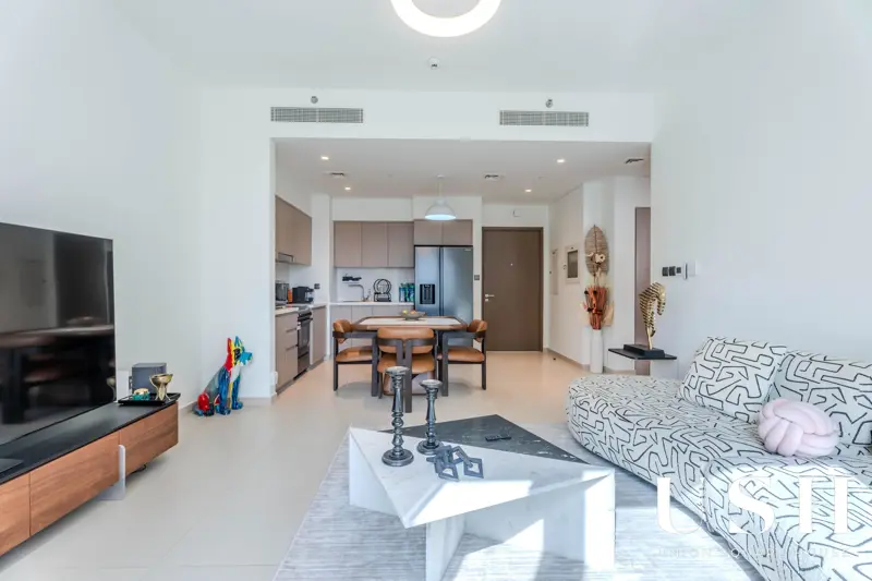 furnished-all-bills-included-high-floor-2br-2.webp