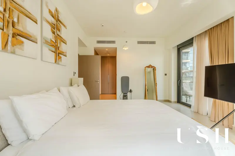 furnished-all-bills-included-high-floor-2br-2.webp