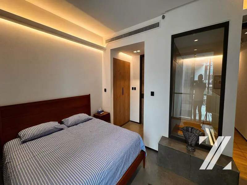 furnished-i-vacant-ready-to-move-i-lavish-design.webp