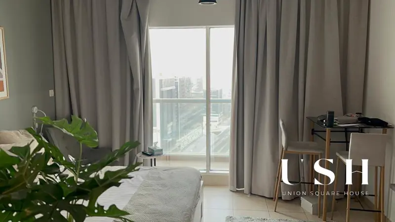furnished-studio-downtown-centric-location-1.webp