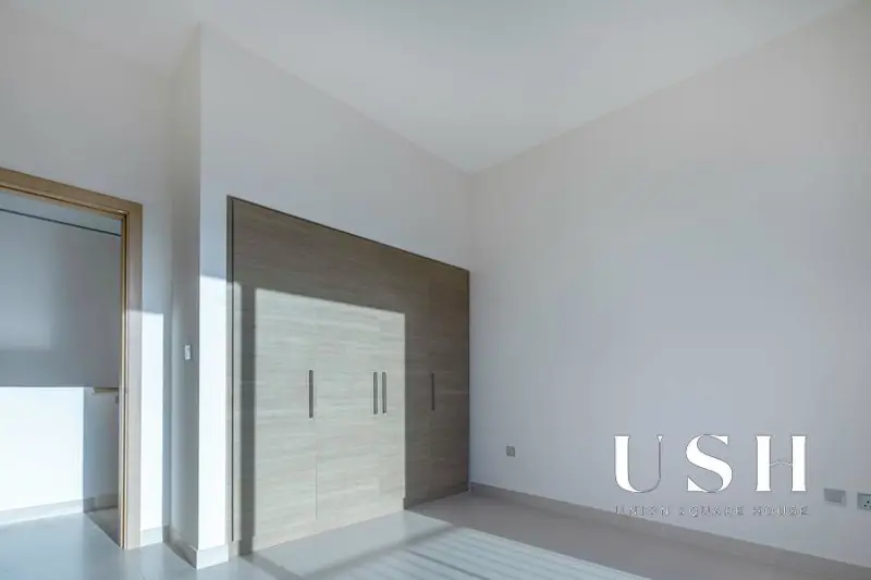 genuine-listing-4br-type-e3-single-row-1.webp